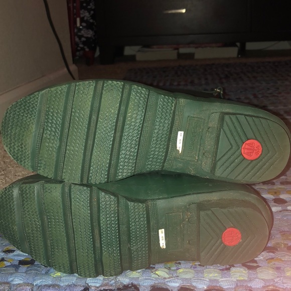 Hunter Tall Rain Boots in Green , Size 8 - Picture 7 of 8